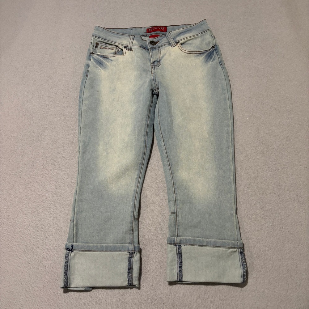 Red Rivet Womens Light Wash Low Rise Capri Jeans Size 7 Embroidered Retro